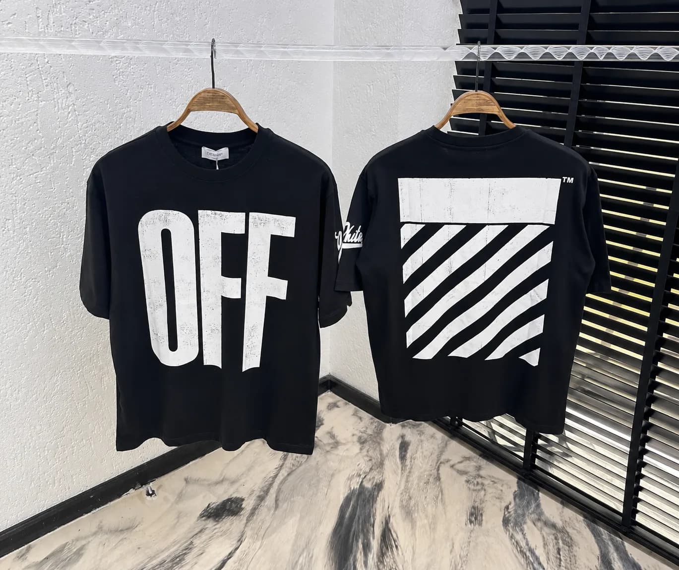T-SHIRT OFF-WHITE