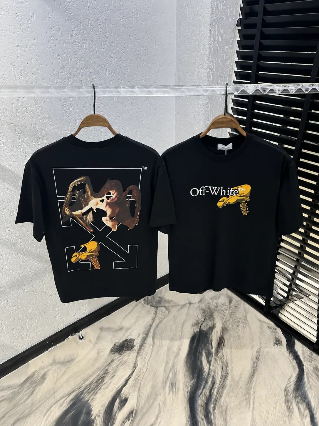 T-SHIRT OFF-WHITE dettaglio prodotto