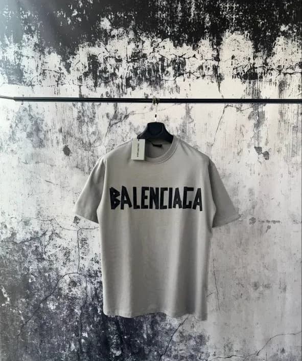 T-SHIRT BALENCIAGA TAPE TYPE dettaglio prodotto