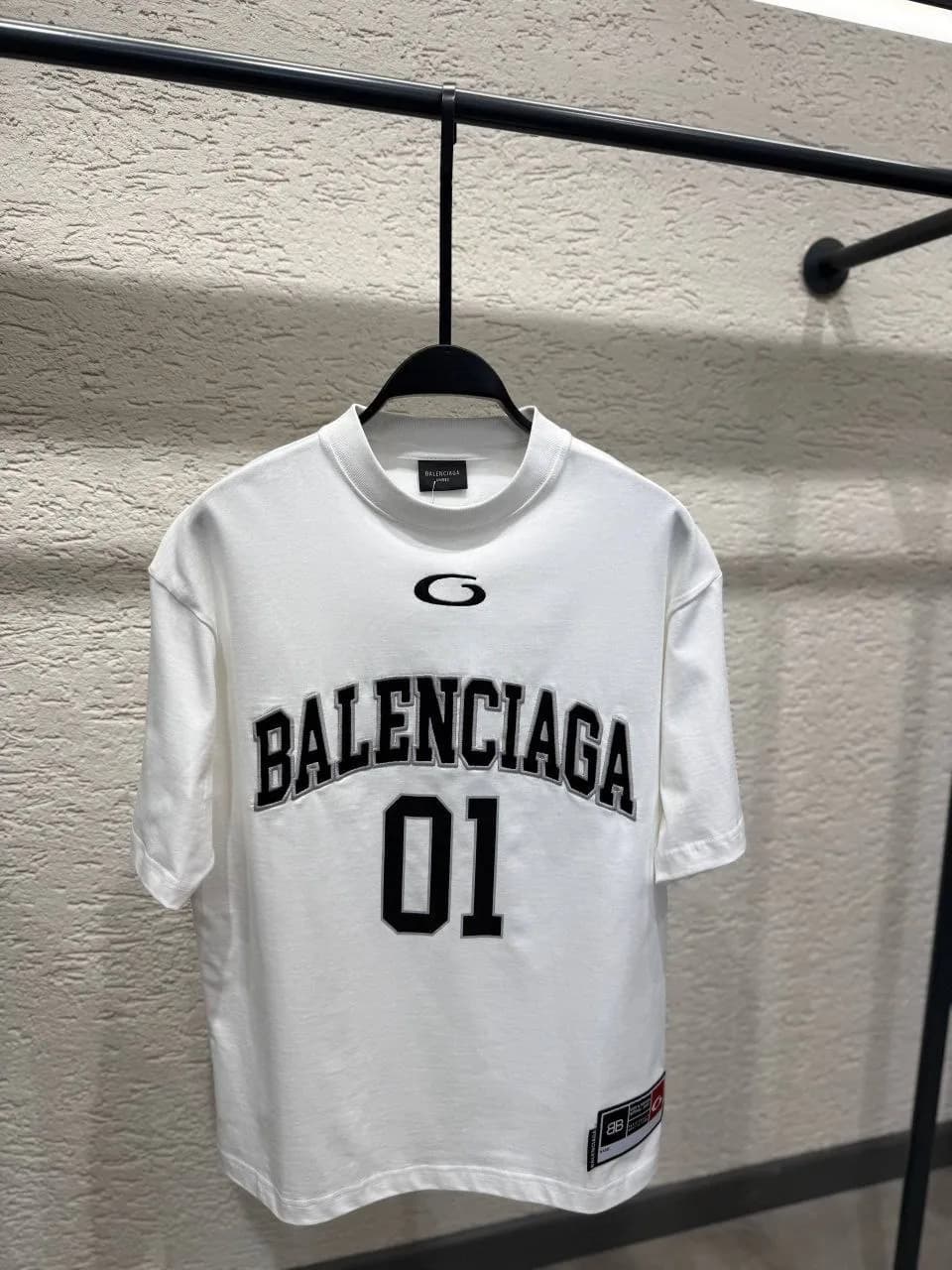T-SHIRT BALENCIAGA BASKETBALL dettaglio prodotto