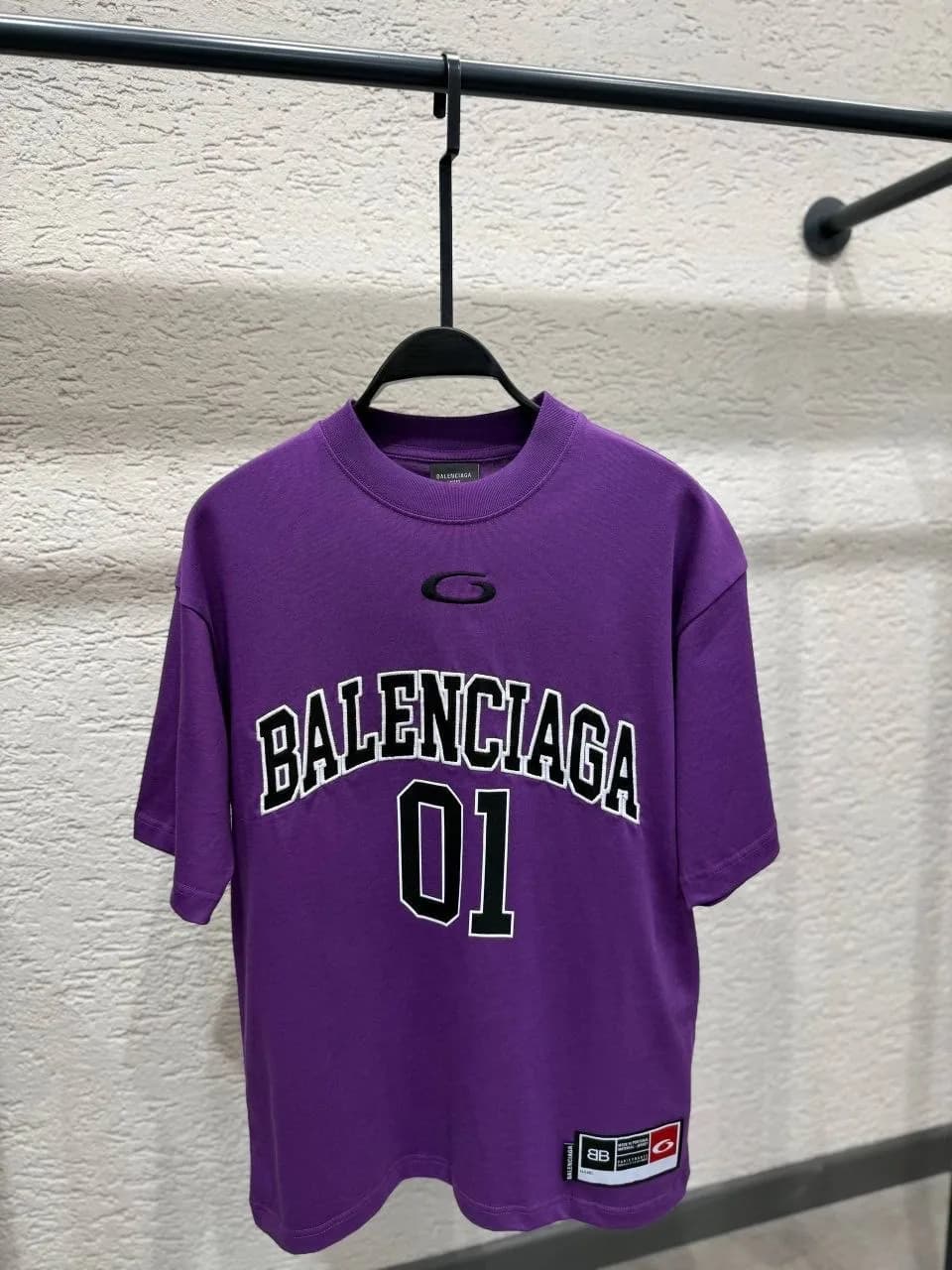 T-SHIRT BALENCIAGA BASKETBALL dettaglio prodotto