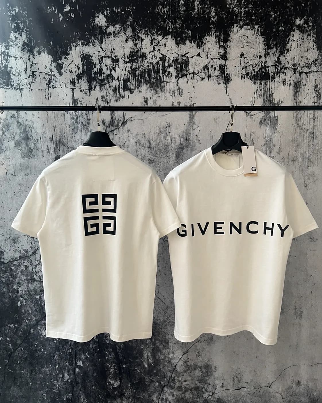 T-SHIRT GIVENCHY dettaglio prodotto