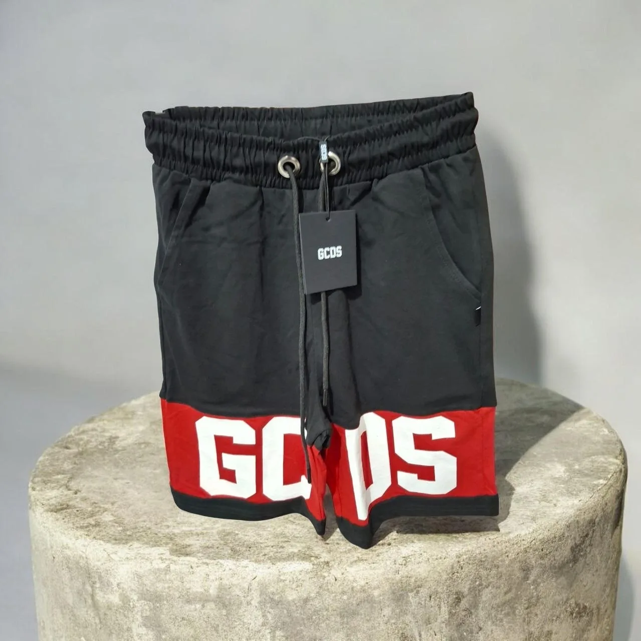 SHORTS GCDS dettaglio prodotto