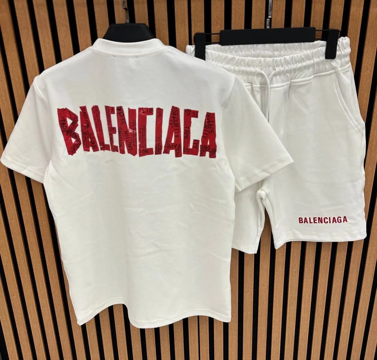 COMPLETO BALENCIAGA CAUTION T-SHIRT SHORTS