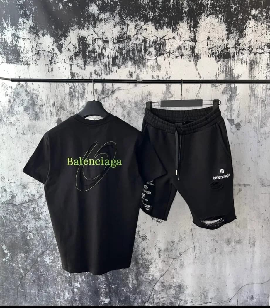 COMPLETO BALENCIAGA DISTRESSED T-SHIRT SHORTS dettaglio prodotto